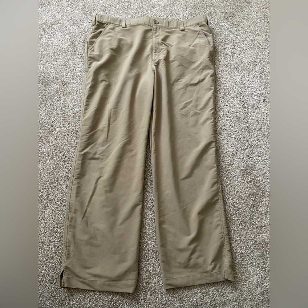 Under Armour Men’s Khaki Chinos Size 40/30 Casual Business Casual Pants